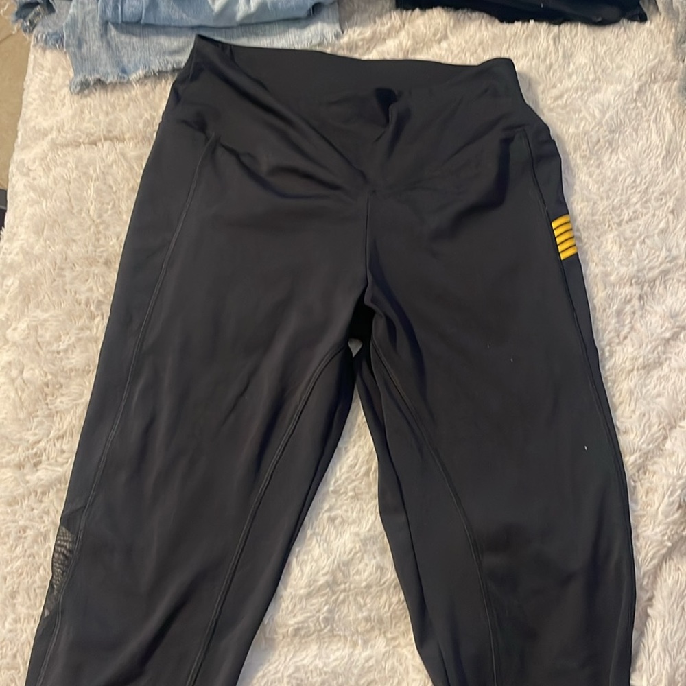Pink Active Leggings Size L
